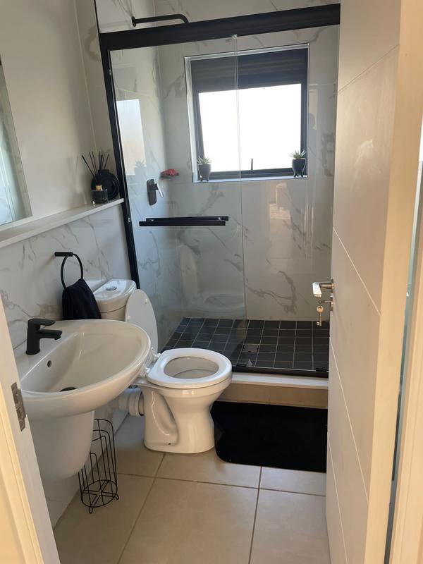 To Let 2 Bedroom Property for Rent in Richwood Western Cape